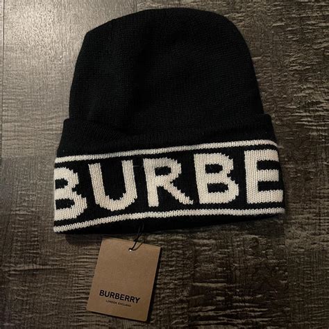 burberry skully hat